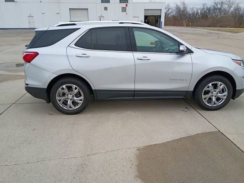 Used 2020 Chevrolet Equinox Premier image 7