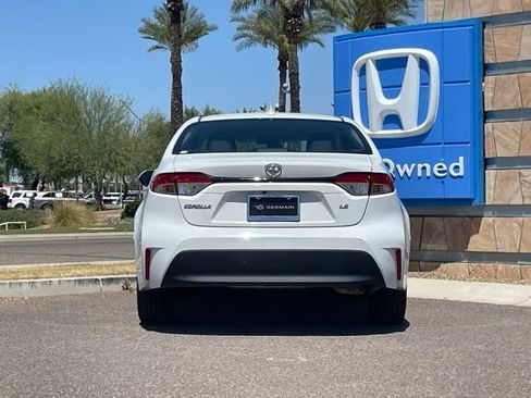 Used 2023 Toyota Corolla LE image 6