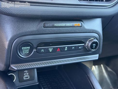 Used 2025 Ford Bronco Sport Outer Banks w/ Outer Banks Tech Package+ AWD/4WD image 29