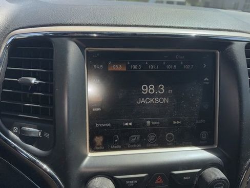 Used 2014 Jeep Grand Cherokee Limited AWD/4WD image 8