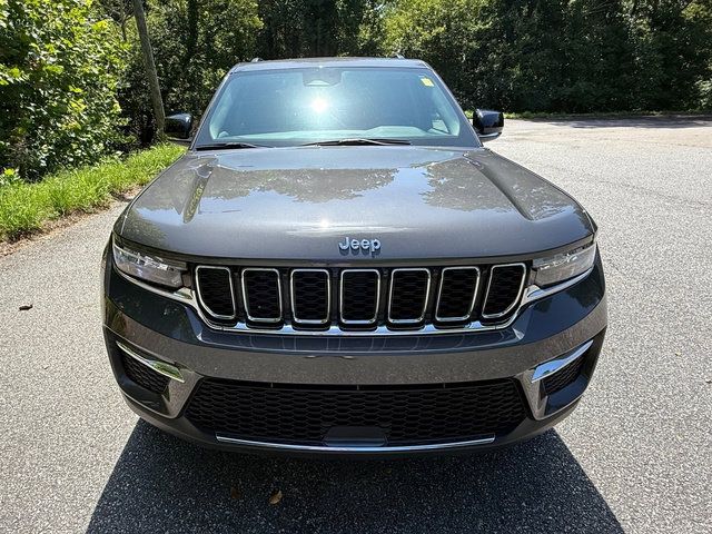 Used 2023 Jeep Grand Cherokee Limited AWD/4WD image 3