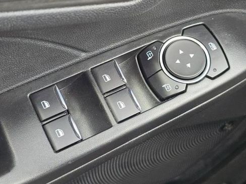 Certified 2025 Ford Escape SE w/ PHEV Premium Package FWD image 13