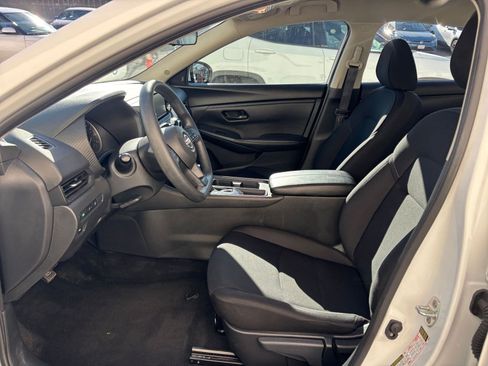 Used 2025 Nissan Sentra S image 28