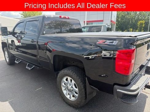 Used 2015 Chevrolet Silverado 2500 LT w/ LT Convenience Package AWD/4WD image 3