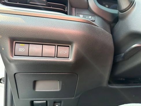 Used 2024 Toyota Grand Highlander AWD image 20