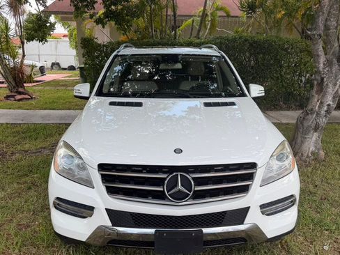 Used 2015 Mercedes-Benz ML 350 4MATIC w/ Premium 1 Package image 4