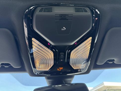 New 2026 BMW 330i Sedan w/ Premium Package image 26