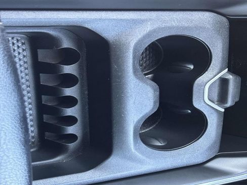 Used 2021 RAM 1500 Laramie image 18