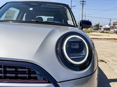 New 2026 MINI Cooper 2-Door Hardtop FWD image 9
