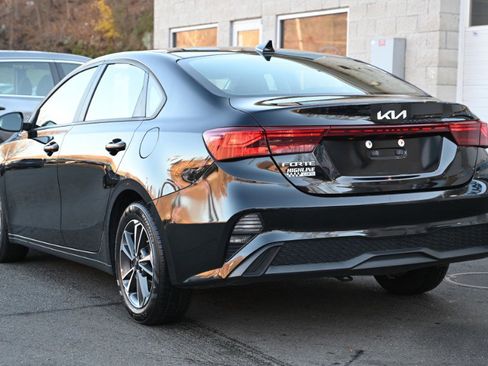 Used 2023 Kia Forte LXS image 5
