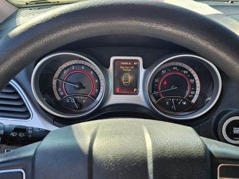 Used 2019 Dodge Journey SE image 30