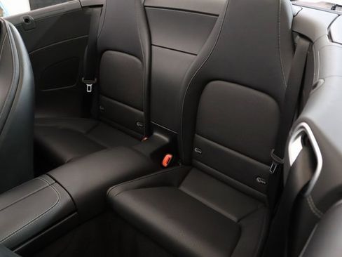 Used 2022 Mercedes-Benz SL 55 AMG 4MATIC w/ Driver Assistance Package image 17