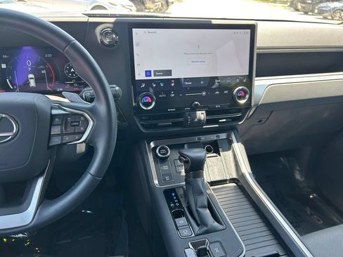 Used 2026 Lexus GX 550 AWD/4WD image 21