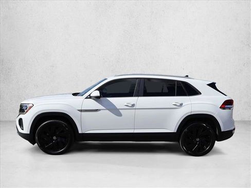 Used 2024 Volkswagen Atlas Cross Sport SE AWD/4WD image 10