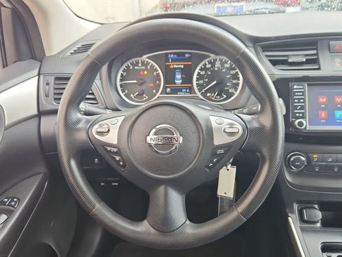 Used 2019 Nissan Sentra S image 22