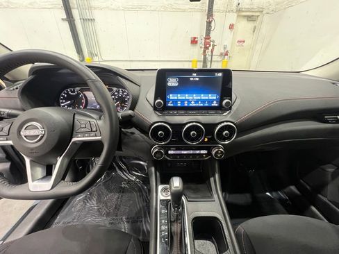 Used 2024 Nissan Sentra SR image 25