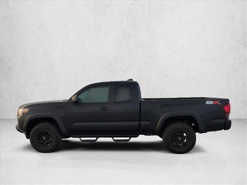 Used 2021 Toyota Tacoma SR image 8