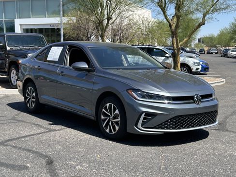 Used 2025 Volkswagen Jetta S FWD image 6