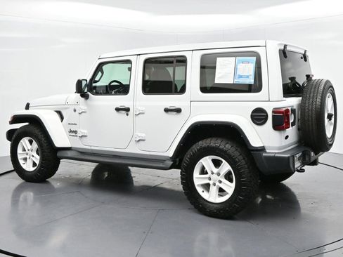 Used 2022 Jeep Wrangler Unlimited Sahara w/ LED Lighting Group AWD/4WD image 5