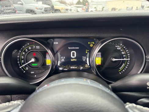 Used 2022 Jeep Wrangler Unlimited Sahara w/ Cold Weather Group image 25