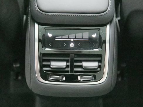 New 2026 Volvo XC90 B6 Plus w/ Protection Package AWD/4WD image 25
