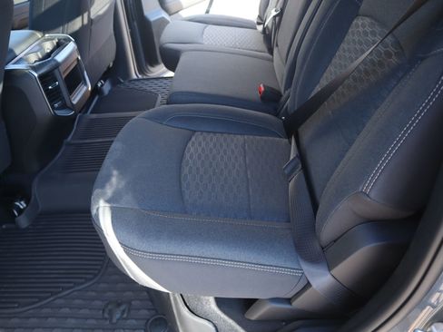 New 2026 RAM 2500 Big Horn AWD/4WD image 13