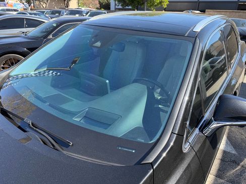 Used 2020 Lexus RX 450h AWD w/ Luxury Package image 18