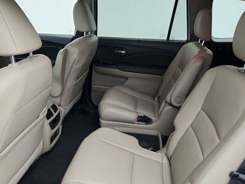Used 2022 Honda Pilot Touring image 22