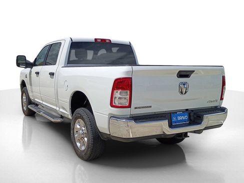 Used 2024 RAM 2500 Big Horn AWD/4WD image 10