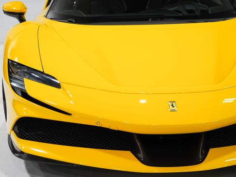 Used 2021 Ferrari SF90 Stradale AWD/4WD image 27