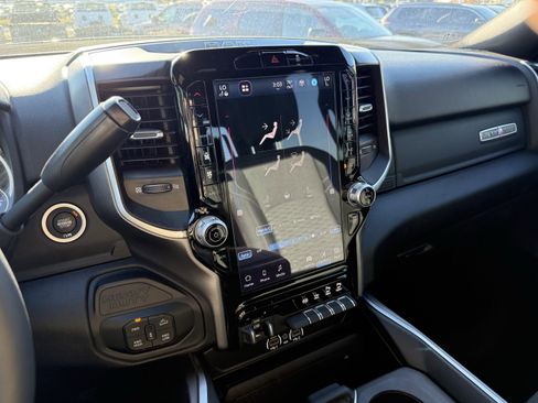 Used 2025 RAM 2500 Lone Star image 18