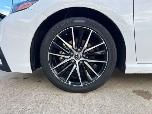 Used 2024 Toyota Camry SE FWD image 23
