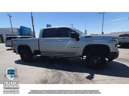 Used 2025 Chevrolet Silverado 3500 LTZ w/ LTZ Plus Package AWD/4WD image 3