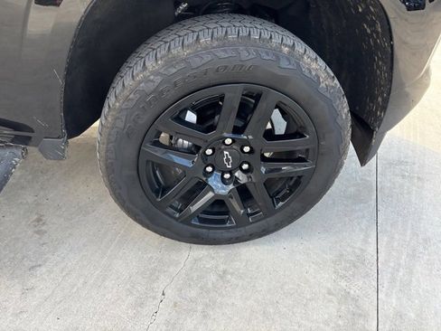 Used 2024 Chevrolet Colorado Z71 w/ Z71 Convenience Package 2 image 12