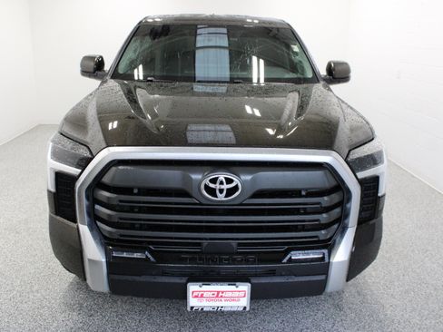 Used 2023 Toyota Tundra Limited w/ Power Package AWD/4WD image 3