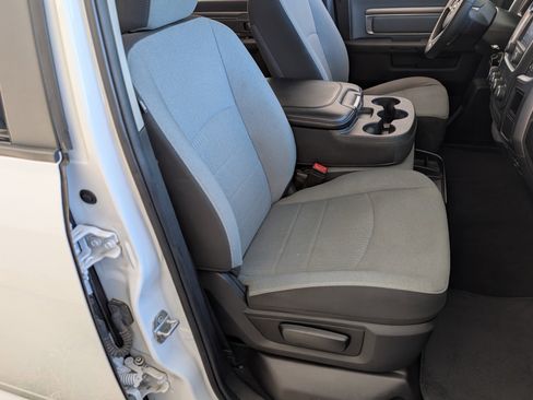 Used 2021 RAM 1500 Classic SLT image 20