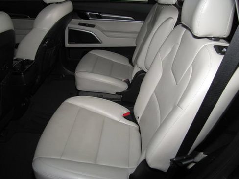 Used 2022 Kia Telluride S AWD/4WD image 13