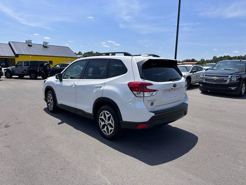 Used 2021 Subaru Forester Premium w/ Popular Package #1 image 3