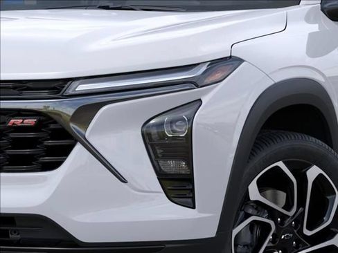 New 2026 Chevrolet Trax RS w/ Driver Confidence Package FWD image 10