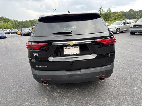 Used 2022 Chevrolet Traverse LS FWD image 6