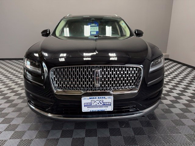 Used 2023 Lincoln Nautilus Reserve AWD/4WD image 4