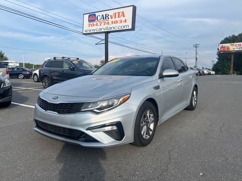 Used 2019 Kia Optima LX FWD image 1