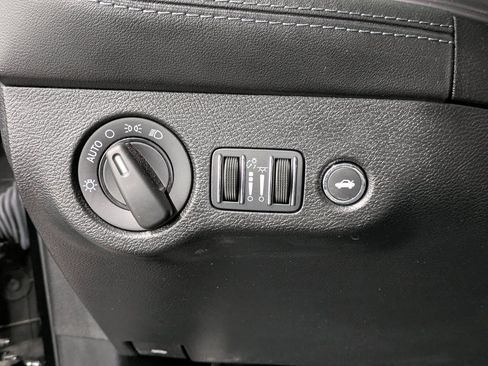 Used 2023 Dodge Challenger R/T Scat Pack image 23