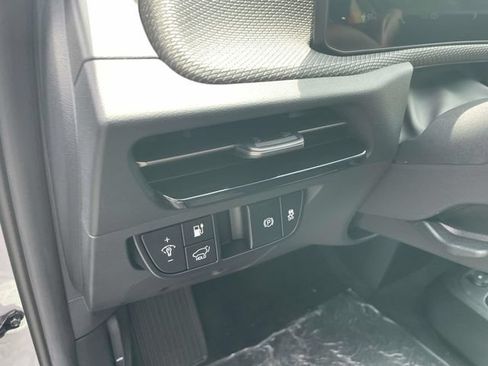New 2026 Kia EV6 Wind RWD image 19