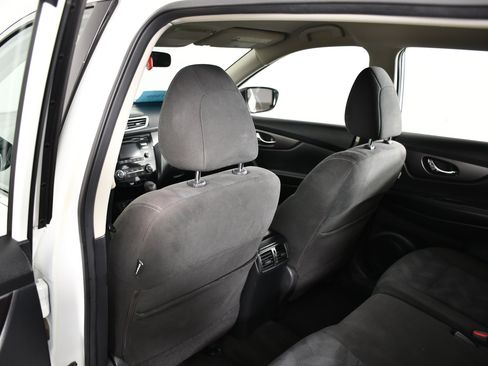 Used 2015 Nissan Rogue S AWD/4WD image 45