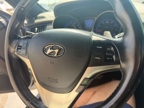 Used 2015 Hyundai Genesis 3.8 RWD image 22