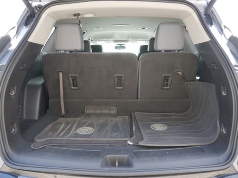 Used 2019 Buick Enclave Essence AWD/4WD image 6