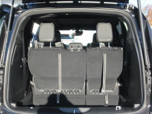 New 2026 Chrysler Pacifica Limited w/ S Appearance Package FWD image 32