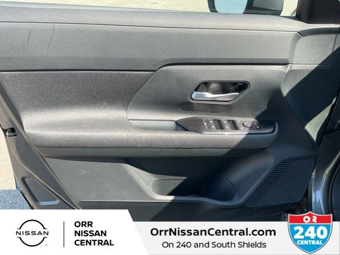 New 2025 Nissan Kicks SV w/ SV Premium Package AWD/4WD image 16