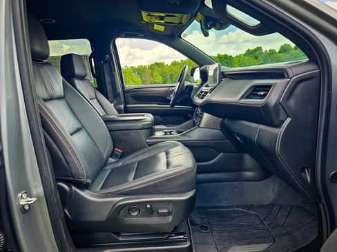 Used 2024 Chevrolet Tahoe RST w/ Luxury Package AWD/4WD image 40